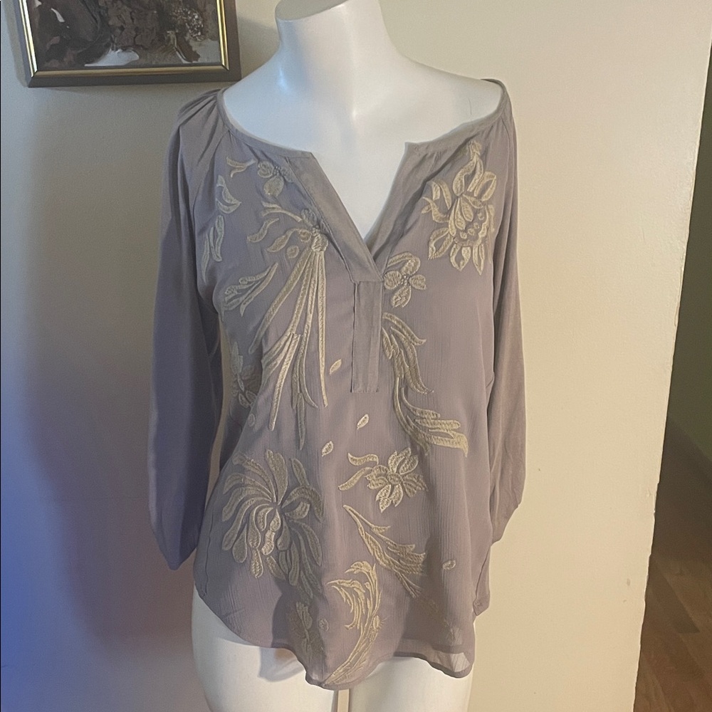 Anthropologie Tiny Embroidered Women's Top - Grey/ Lavender and Off White